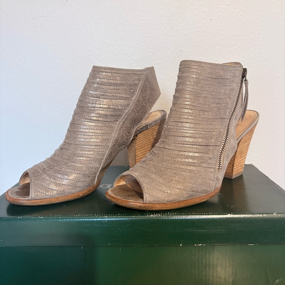 Paul Green Cayanne metallic Gray Peep Toe High Heels Booties Smoke Leather